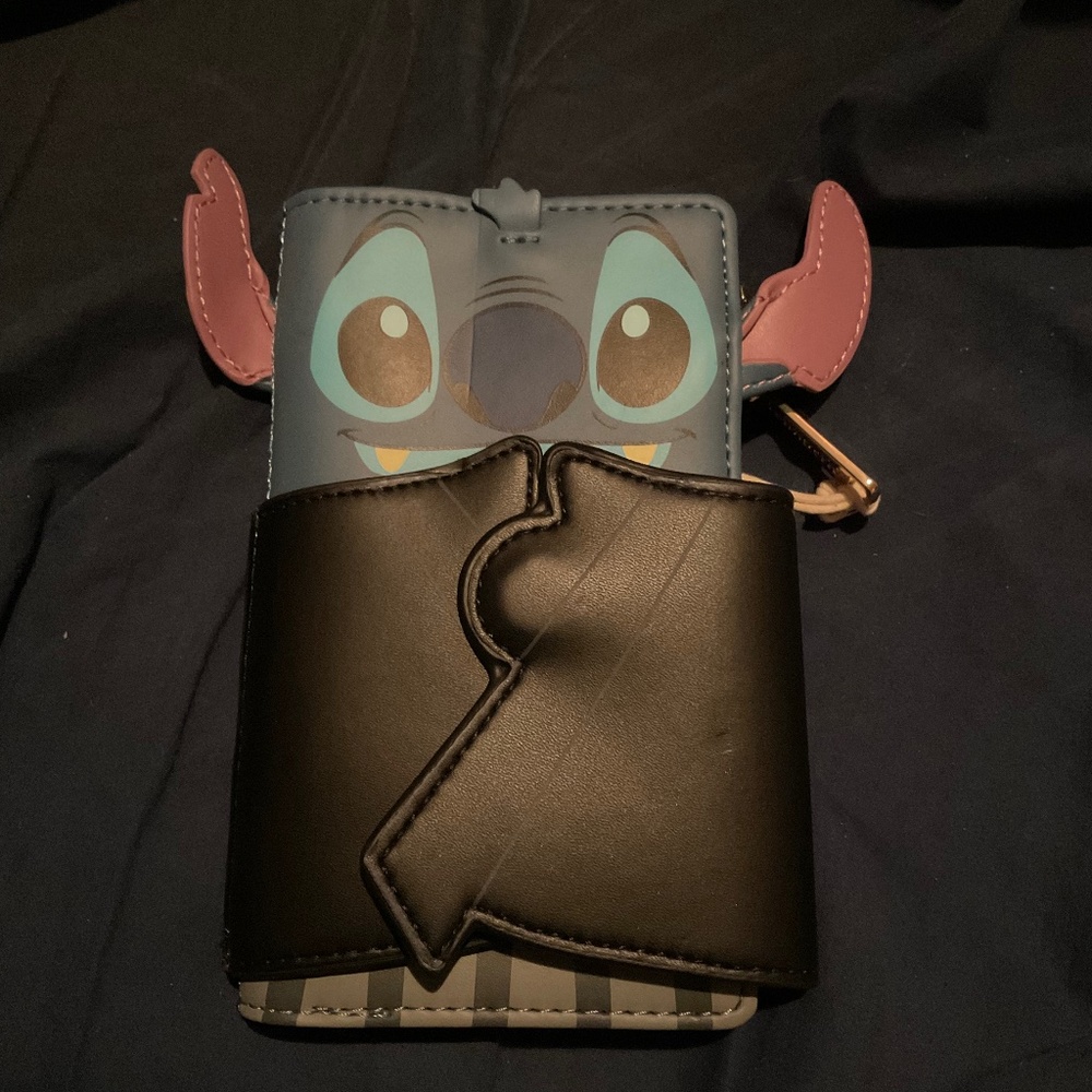 Disney  vampire stitch loungefly wallet